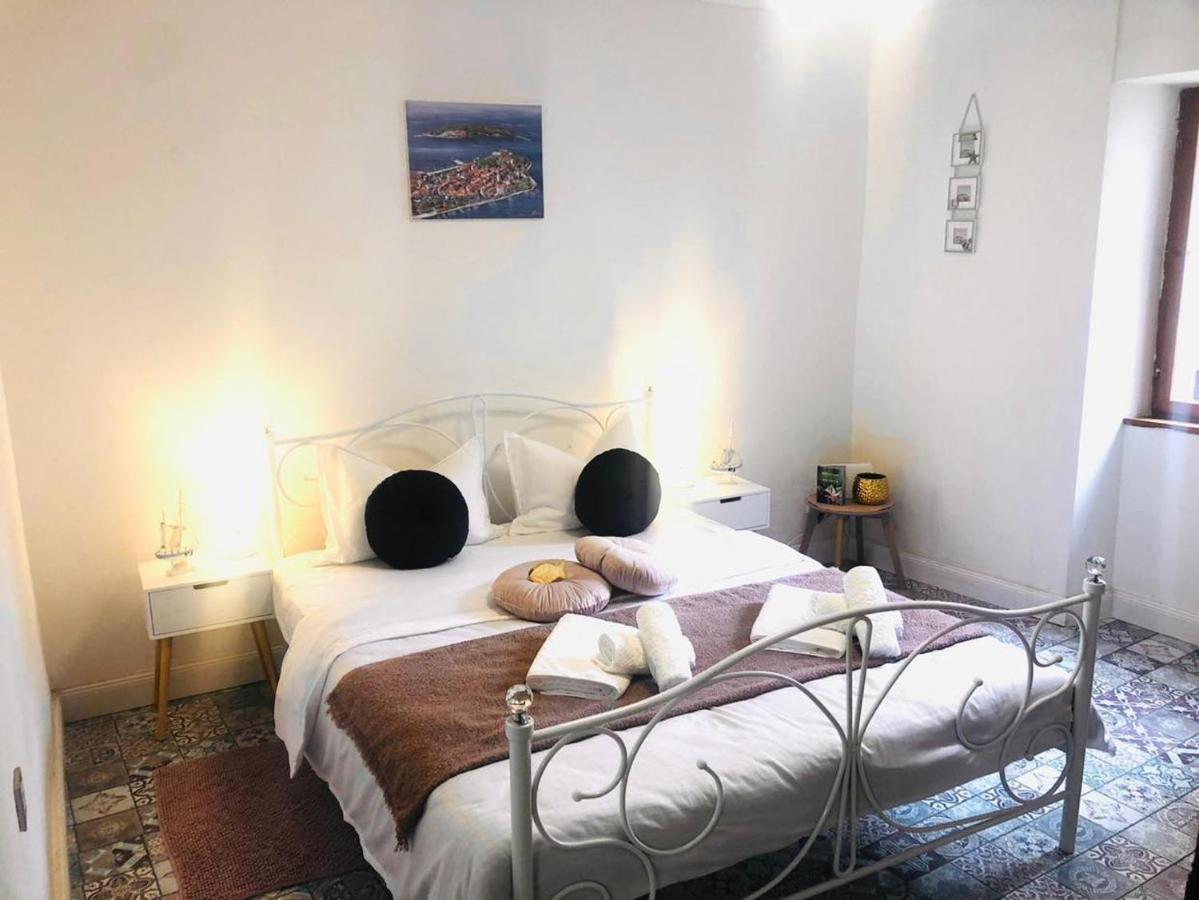 Istrian Stone House In The Heart Of The Beautiful Fishing Village Fazana - Only Few Steps From The Sea And The Wonderful Beach - Incl Plasma-Quad-Plus-Filter Against C O V I D 외부 사진